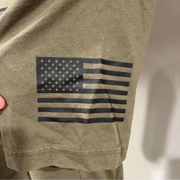 Under armor man freedom military olive green color short sleeve tshirt - Picture 5 of 10